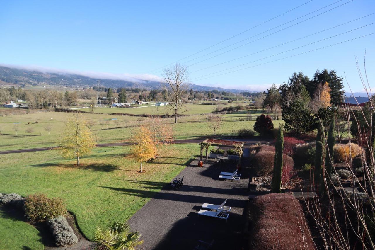 The Setting Inn Willamette Valley นิวเบิร์ก ภายนอก รูปภาพ