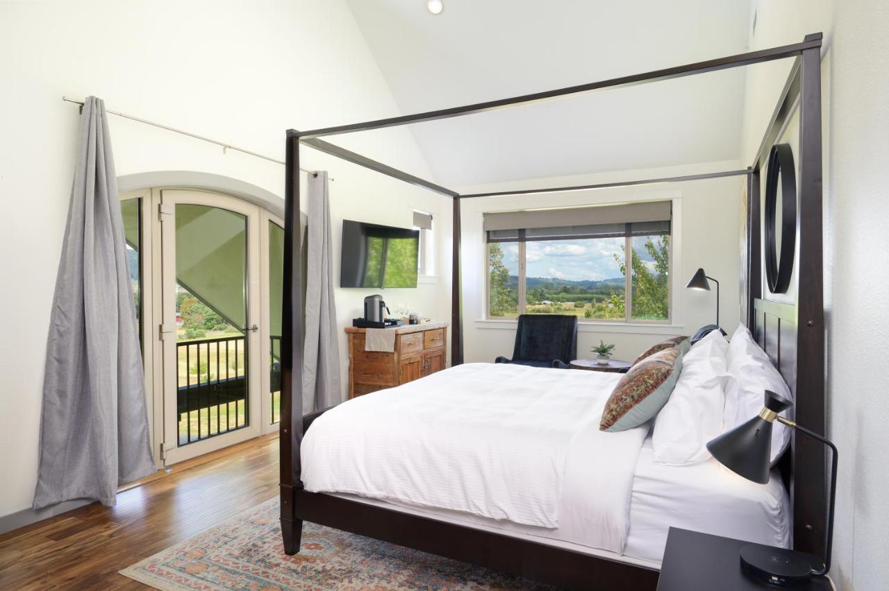 The Setting Inn Willamette Valley นิวเบิร์ก ภายนอก รูปภาพ