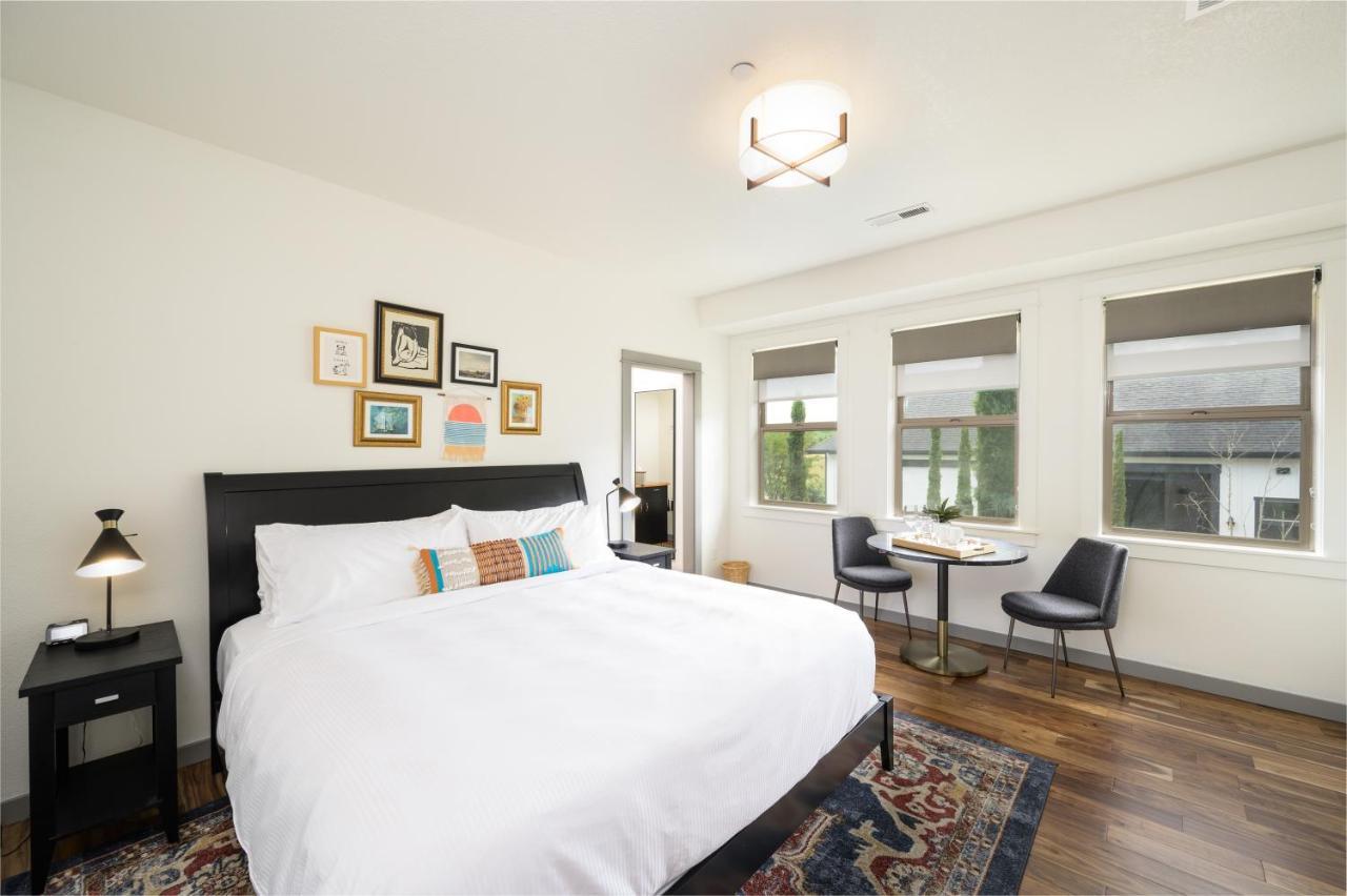 The Setting Inn Willamette Valley นิวเบิร์ก ภายนอก รูปภาพ